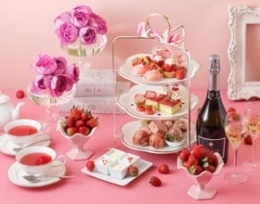 The Lobby Cafe「あまおうアフタヌーンティーセット ~赤い宝石~」