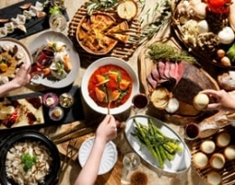 GARDEN DINING『秋のプレミアム収穫祭』 ~国産牛ローストビーフ・松茸・サーモン・いくら~