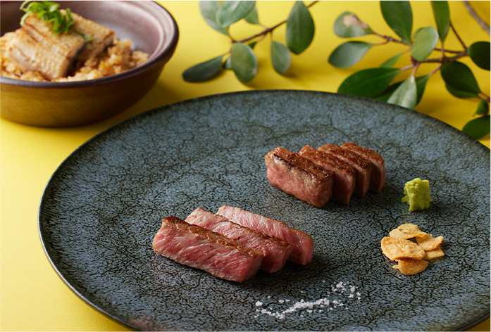 土佐あかうしと四万十麦酒牛のサーロイン食べ比べ